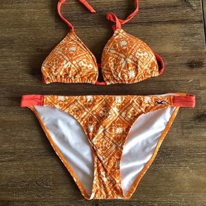 ☀️2/$45☀️ Hollister Patterned Bikini